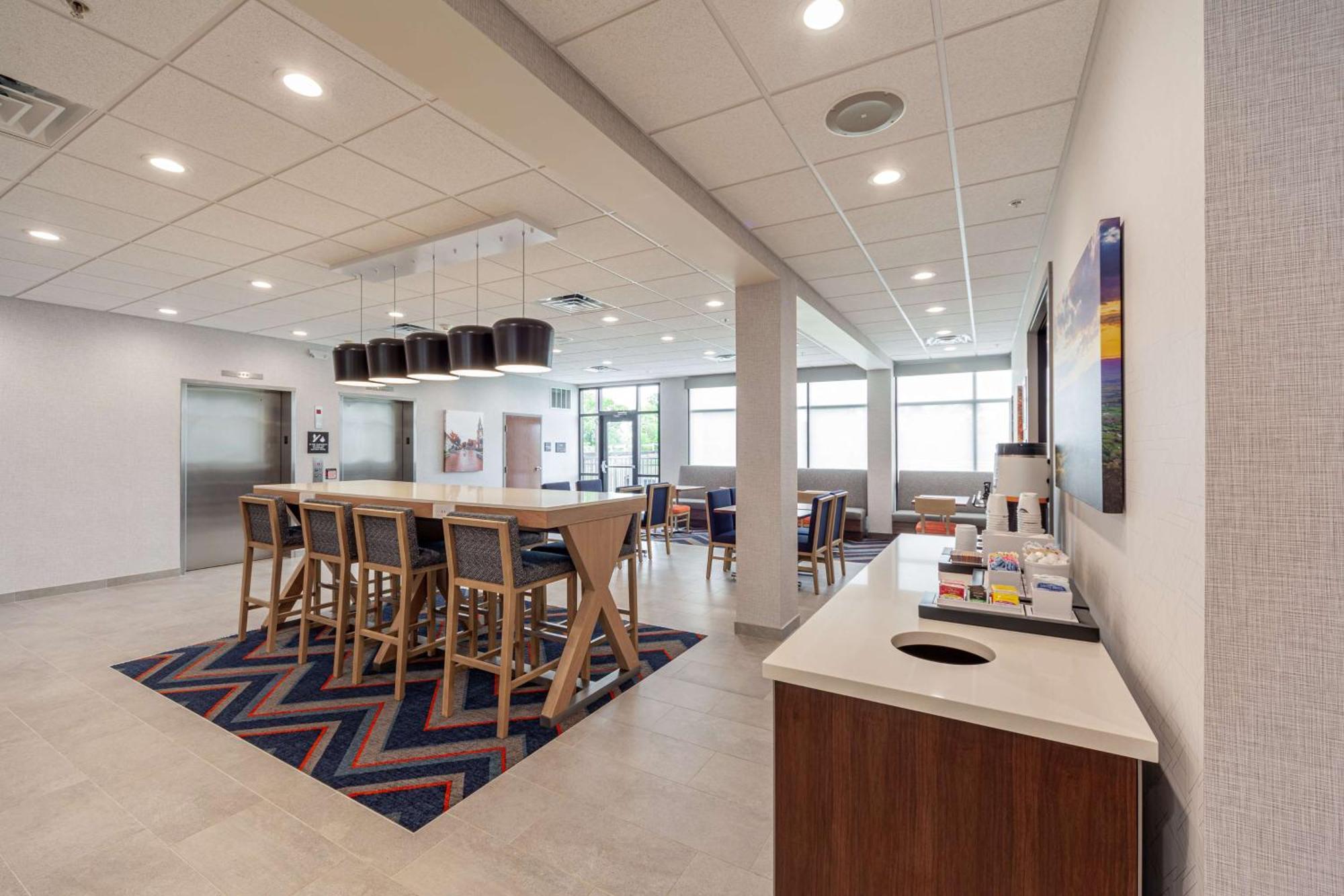 Hampton Inn ווינצ'סטר מראה חיצוני תמונה